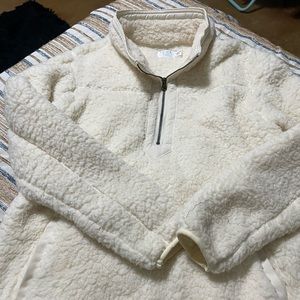 Sherpa pull over. Warm and cozy! 🧸